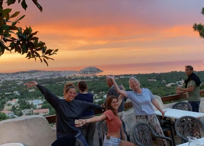 Relais International De La Jeunesse Calvi (Corsica)