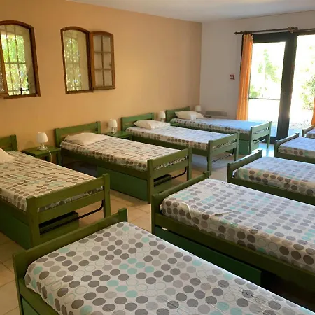Relais International De La Jeunesse Hostel