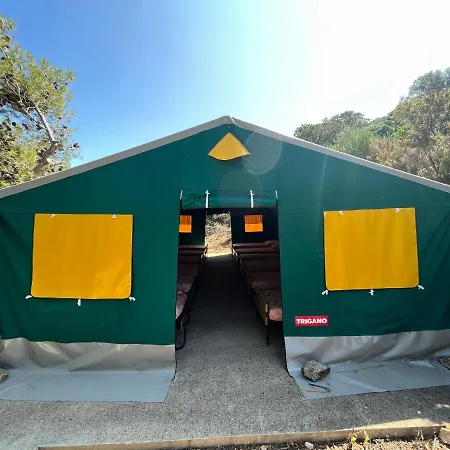 Relais International De La Jeunesse ホステル カルヴィ